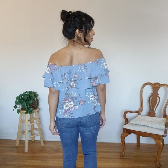 FLASH SALE⚡BLEU FORTRESS RUFFLE FLORAL TOP - Picture 9 of 11